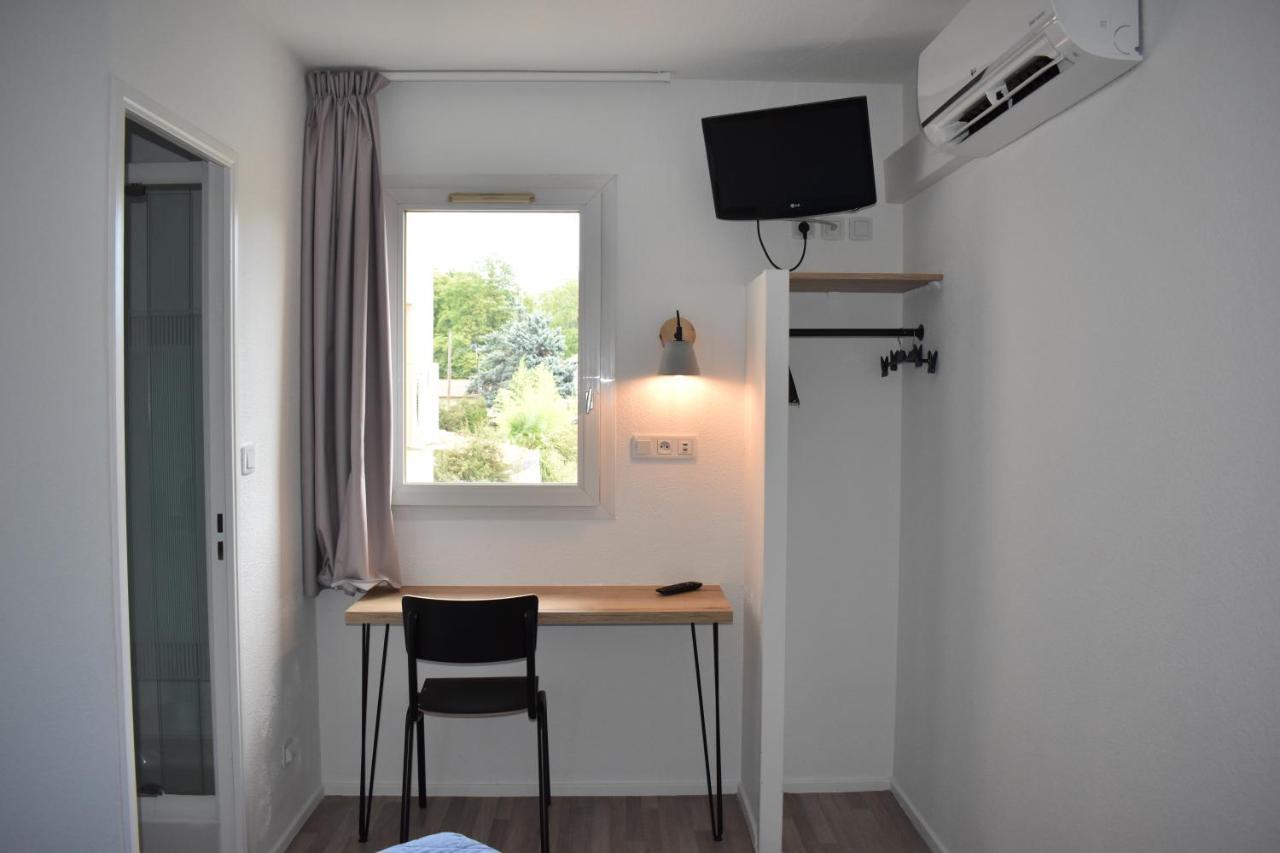 Cat'Hotel Bourg-de-Péage Buitenkant foto